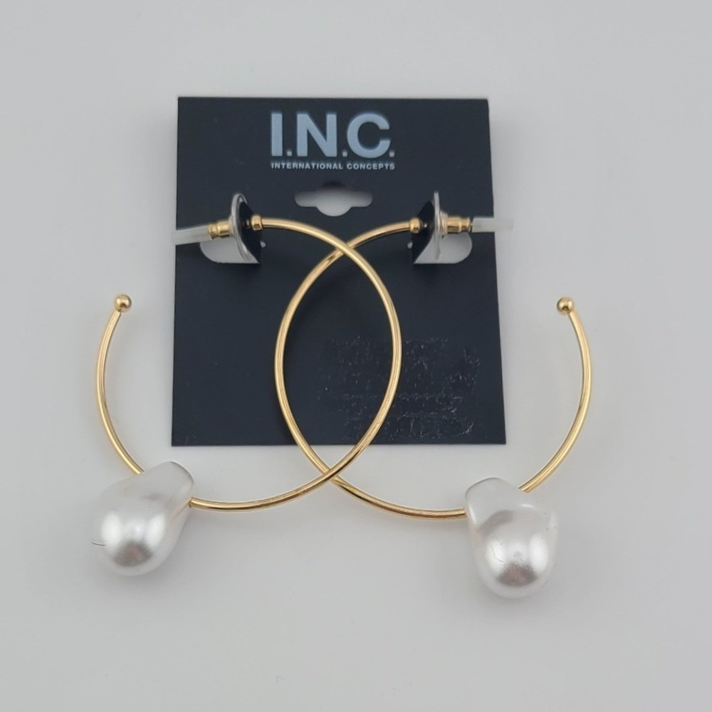 INC International Concepts Gold Tone Faux Baroque Pearl Open Hoop Earrings NEW